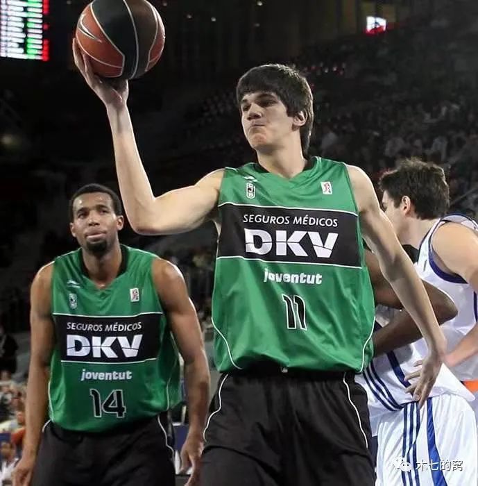 拼抢给球队 拼抢给球队