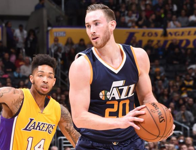 并利用反击 并利用反击