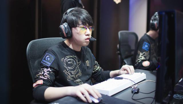 赛中以出色 赛中以出色